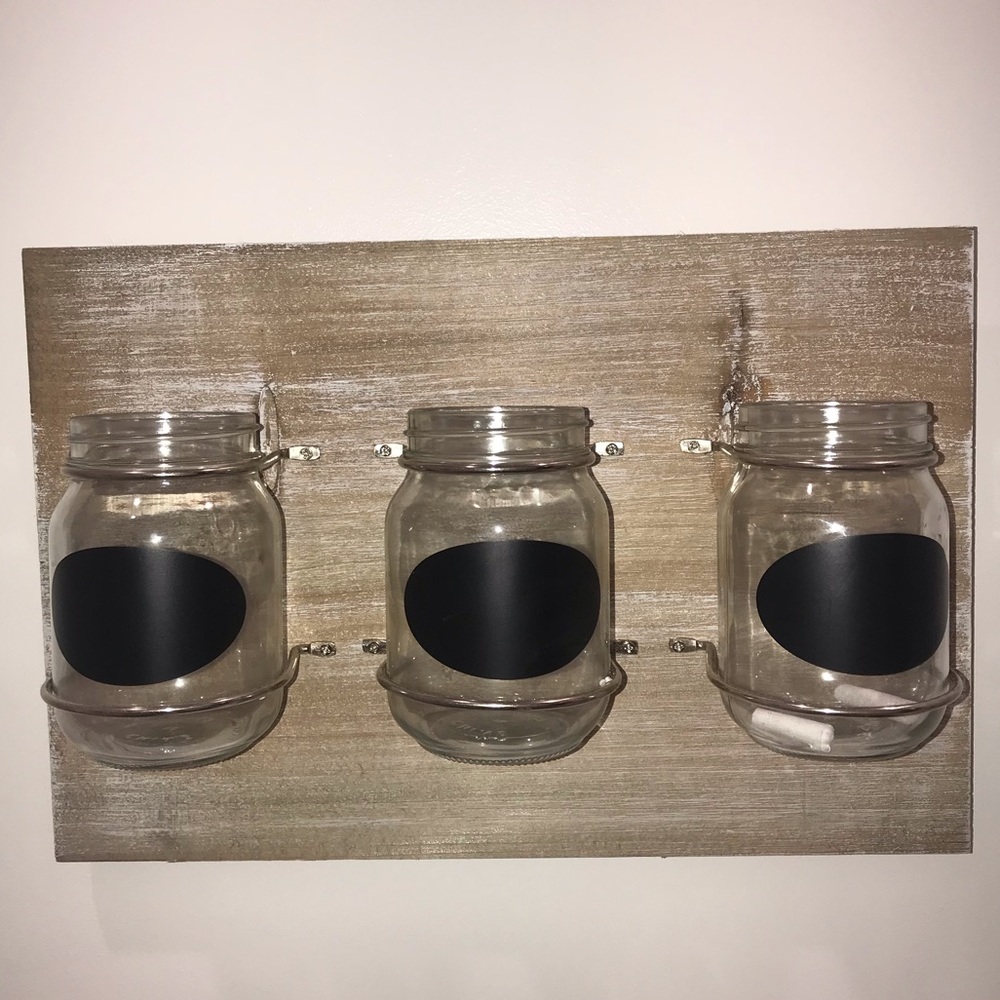 Mason jar organizer